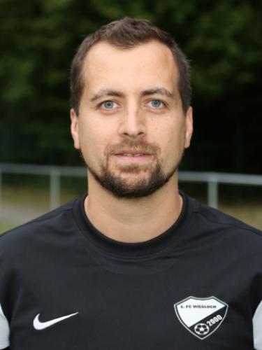 Baris Özel