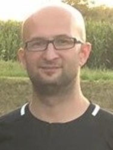 Cihan Bina