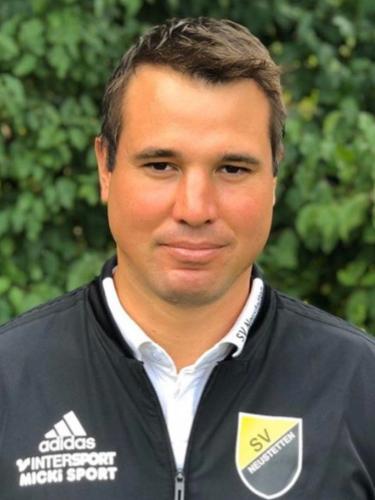 Tobias Schneider
