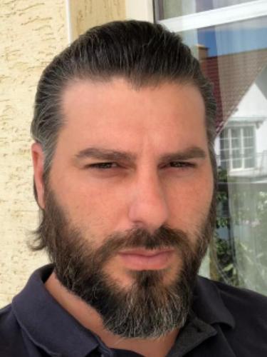Sezgin Oeztuerk
