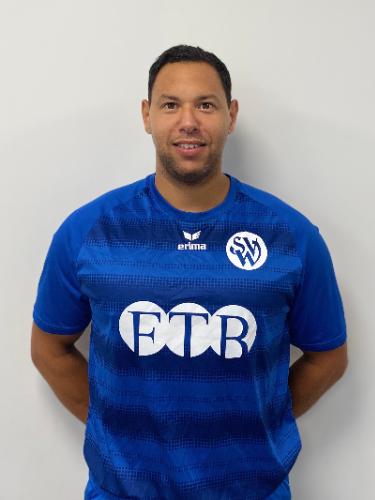 Daniel Russom