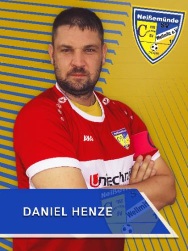 Daniel Henze