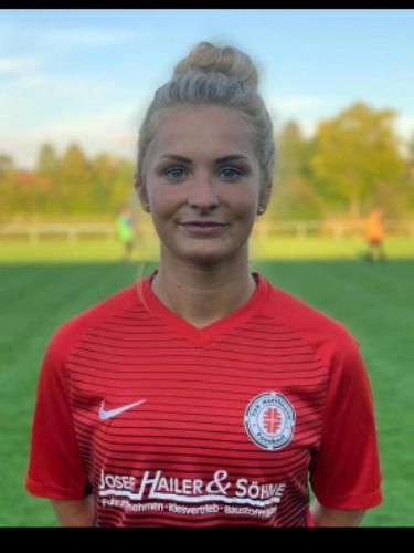 Leonie Scharfenecker