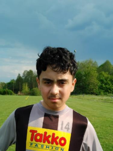 Lawand Khello