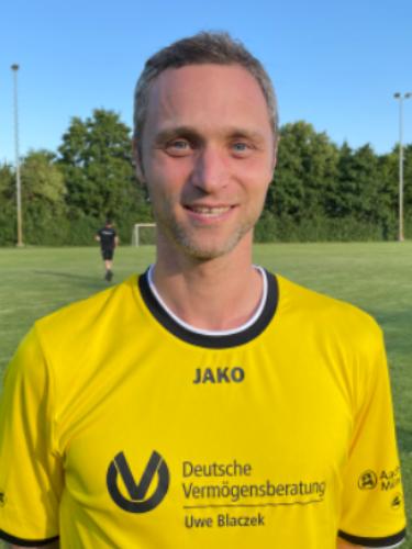 Dominik Bender