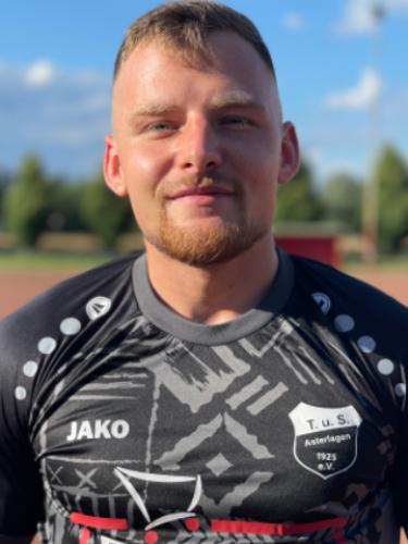 Junior Holzum