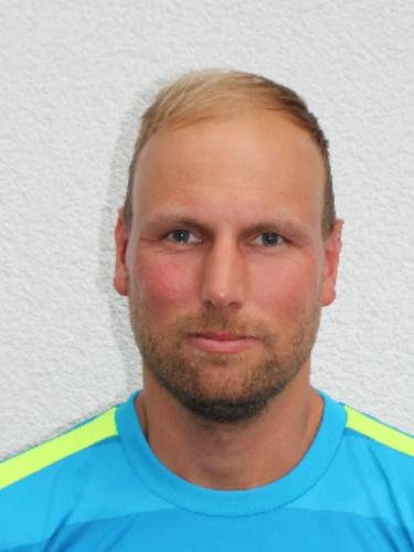 Dennis Peter