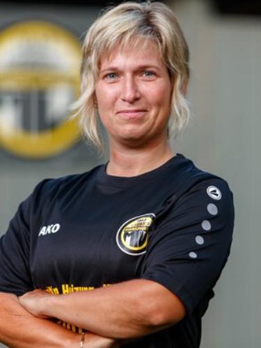 Nicol Dobos
