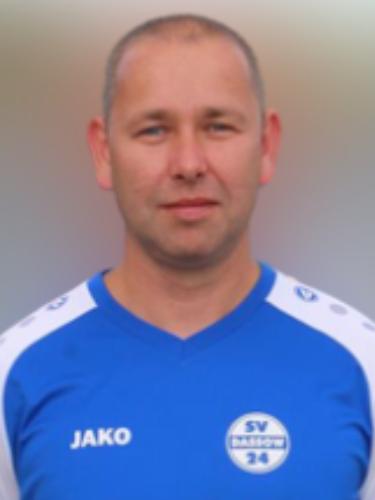 Marco Knickrehm