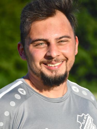 Tolga Nari