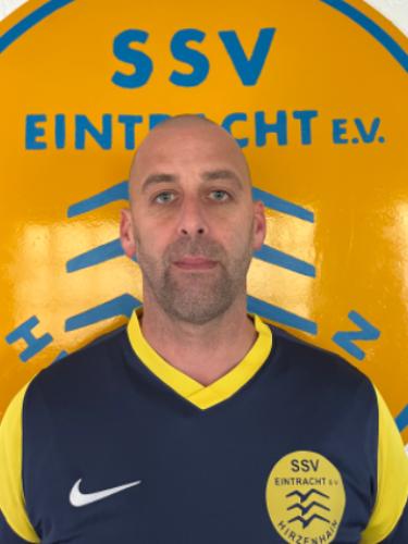 Oliver Dennis Zachari