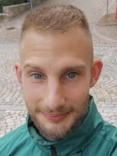 Sebastian Stolze