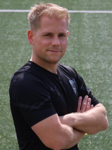 Dominik Haeusser