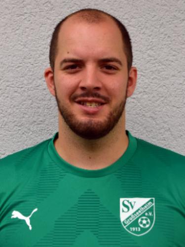 Leon Droß