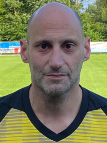 Özcan Altay