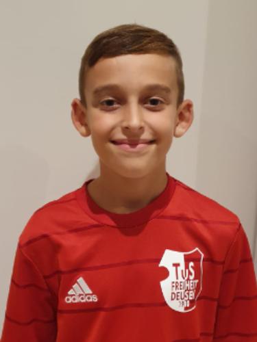 Damian Leon Mika