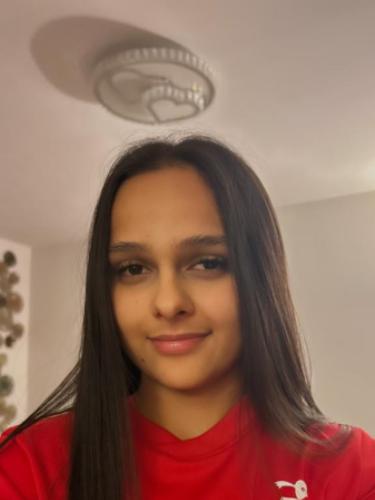 Neilofar Hassan Zadah