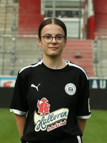 Melina Lucienne Becker