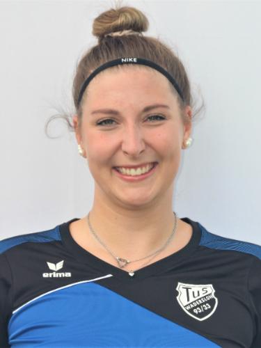 Celina Pankratz