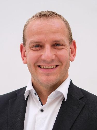 Dennis Elisath