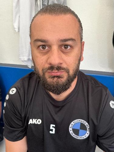Sezer Akin