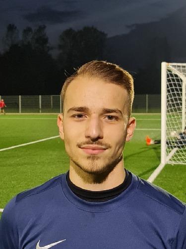 Genti Muzlijaj