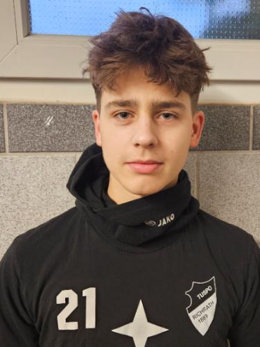 Julian Luca Makullik