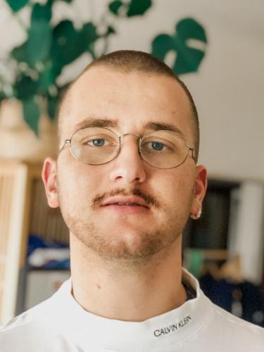 Jones Simon