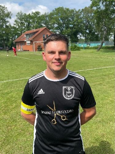 Xaver-Leandro Becker