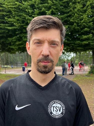 Oktay Eksi