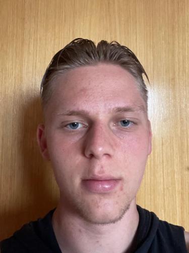 Leon Kuhna