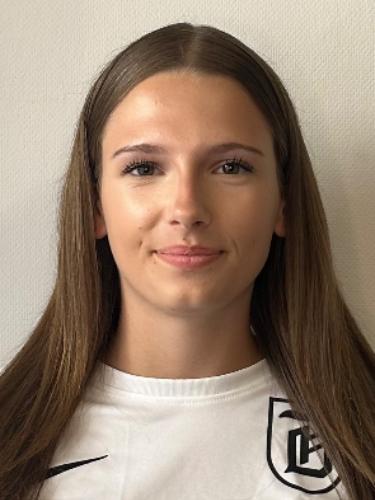 Mia Marie Skladnikiewicz