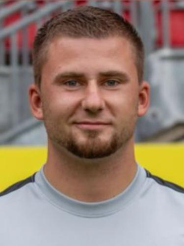 Nico Henrich