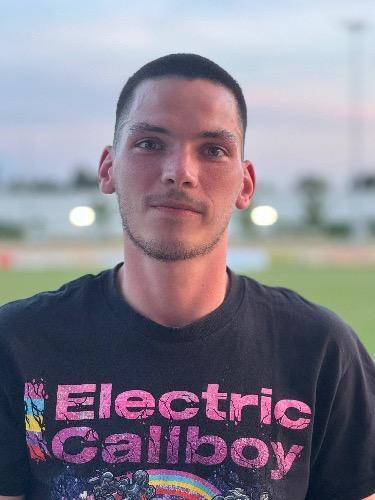 Nic SChallschmidt