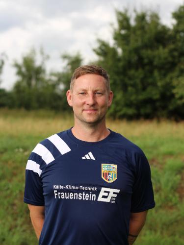 Dominik Nienstedt