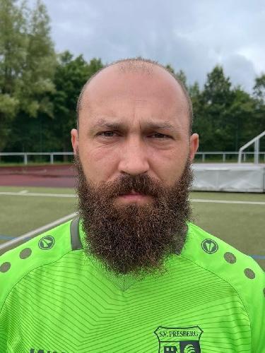 Adrian-Marcel Les