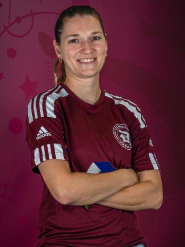 Julia König
