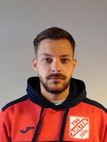 Niklas Becker