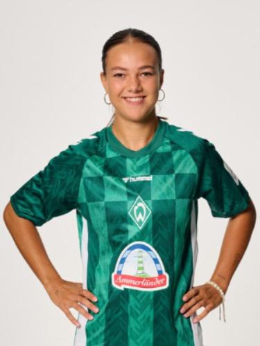 Maja Sternad