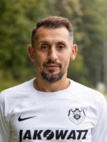 Tayfun Özhan