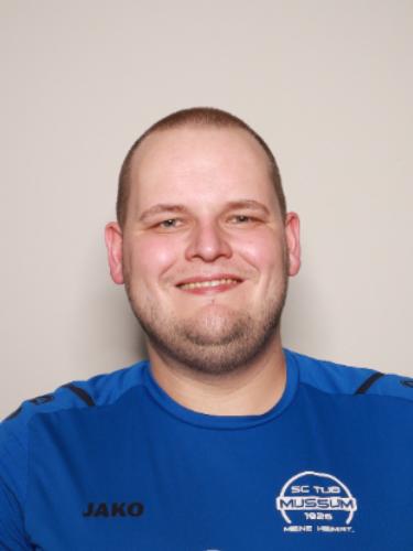 Yannik Schlebes