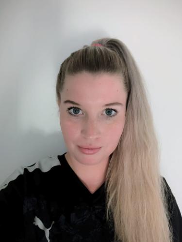 Julia Knull