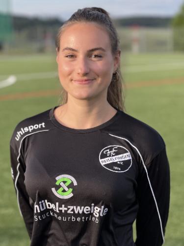 Laura Straetker