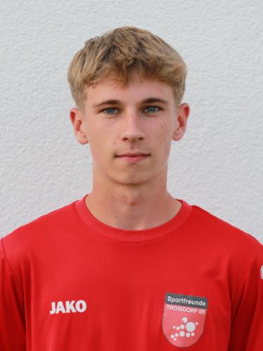 Elias Groß