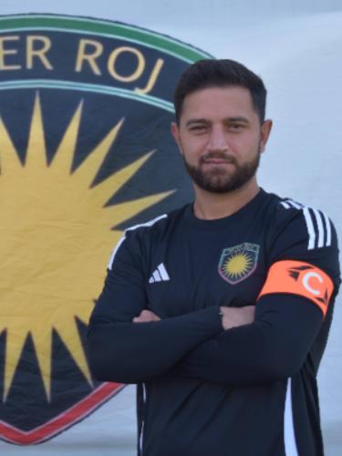 Metin Özden