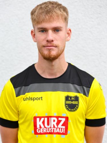 Luca Tom Naak