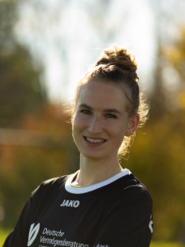 Nina Kummer