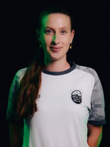 Nicole Roth