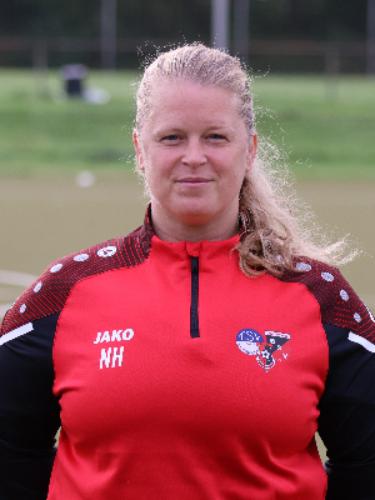 Nina Hahn
