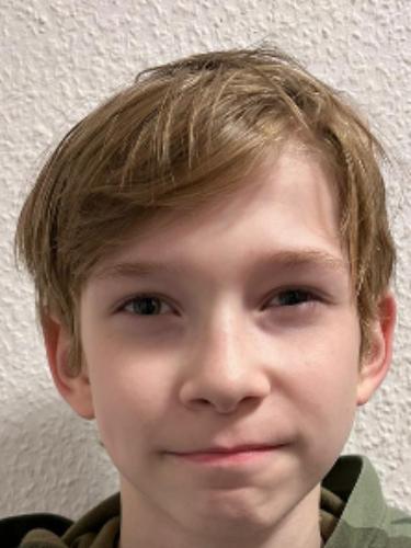 Taylor-Damian Stroech